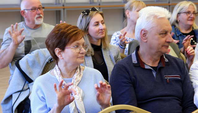 [FOTO] Porozmawiali z seniorami o bezpieczeństwie