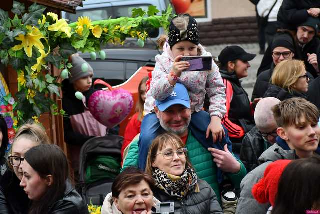 [WIDEO/FOTO] Na świebodzickim rynku wystartował Jarmark Wielkanocny. Przewidziano masę atrakcji