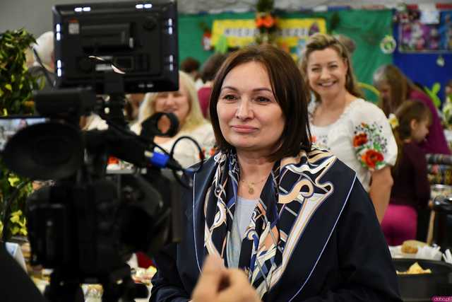 [WIDEO/FOTO] Magia świąt, bogato zastawione stoły oraz występy artystyczne na Jarmarku Wielkanocnym w Strzegomiu