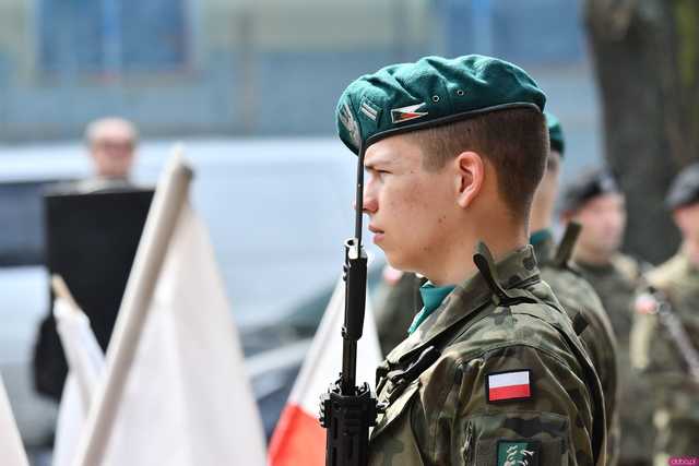 [WIDEO/FOTO] Świdniczanie upamiętnili 85. rocznicę zbrodni katyńskiej