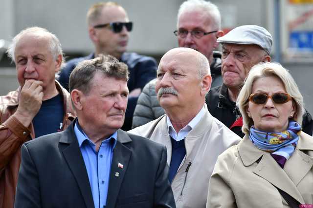 [WIDEO/FOTO] Świdniczanie upamiętnili 85. rocznicę zbrodni katyńskiej