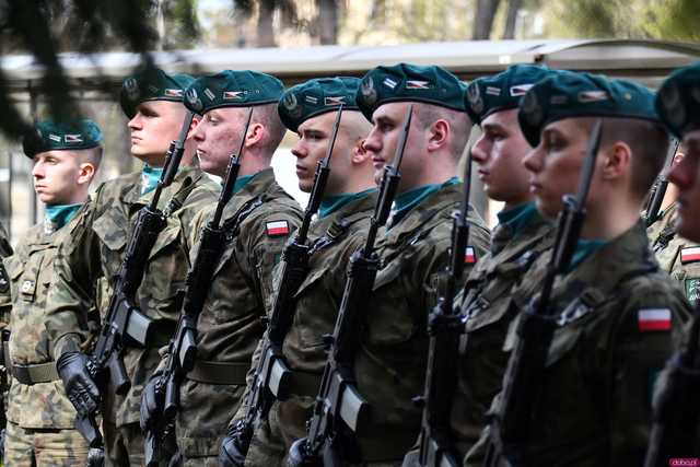 [WIDEO/FOTO] Świdniczanie upamiętnili 85. rocznicę zbrodni katyńskiej