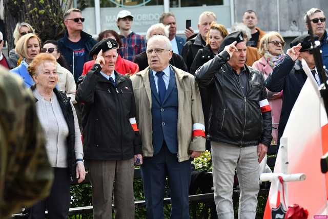 [WIDEO/FOTO] Świdniczanie upamiętnili 85. rocznicę zbrodni katyńskiej