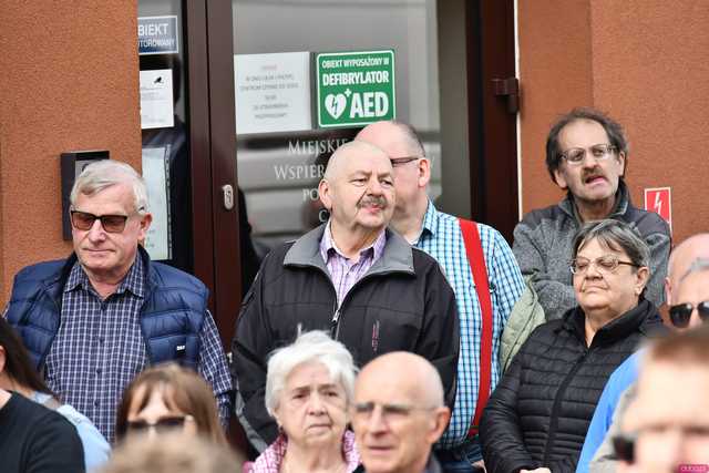[WIDEO/FOTO] Rafał Trzaskowski z wizytą na świdnickim rynku. Kaczyński boi się wszystkiego, a aspiruje do rządzenia krajem