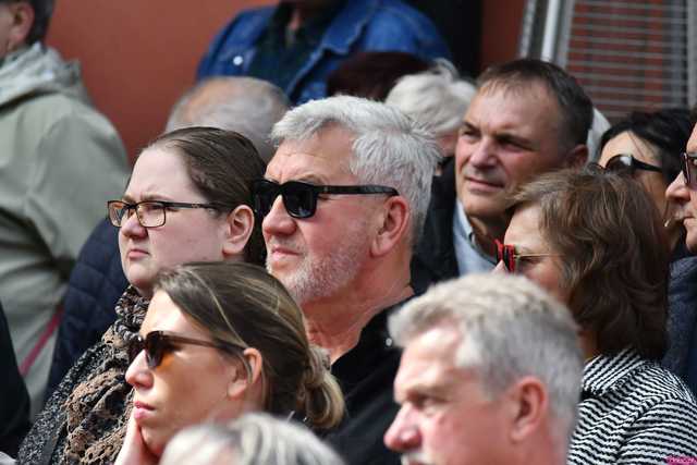[WIDEO/FOTO] Rafał Trzaskowski z wizytą na świdnickim rynku. Kaczyński boi się wszystkiego, a aspiruje do rządzenia krajem