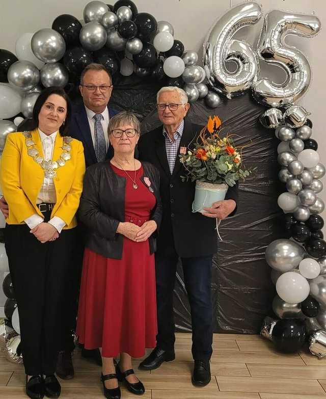 [FOTO] Małżeństwo ze Świebodzic świętowało Żelazne Gody!