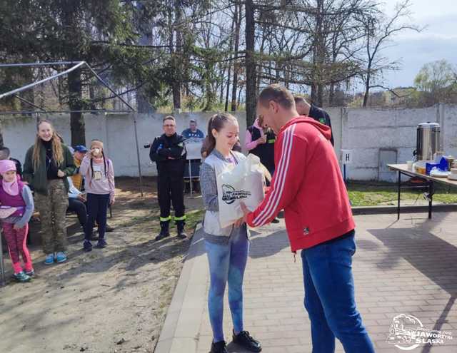 [FOTO] Wspólnie sadzili las w Jaworzynie Śląskiej