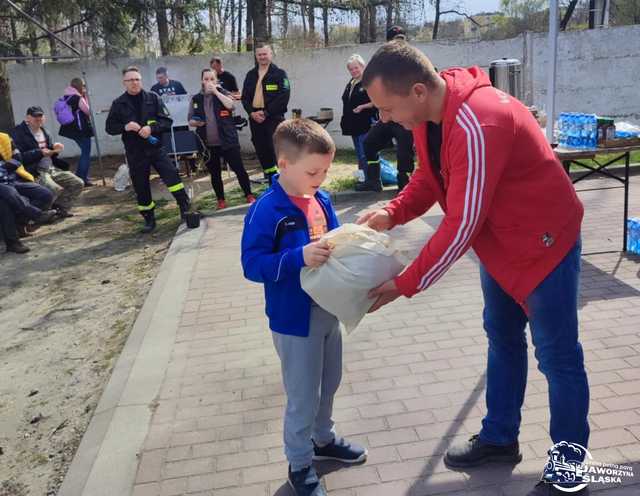 [FOTO] Wspólnie sadzili las w Jaworzynie Śląskiej
