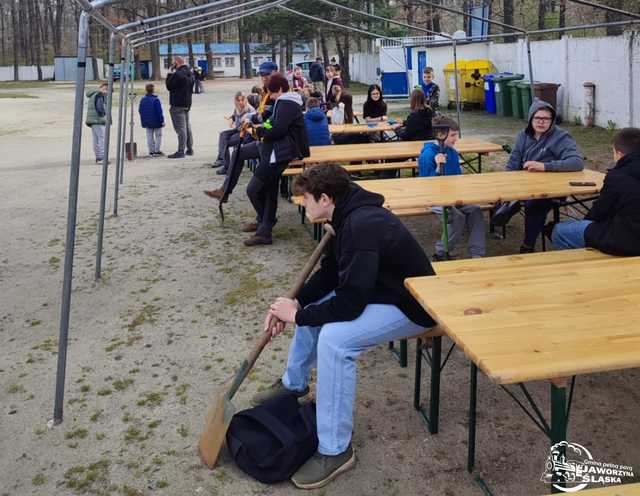 [FOTO] Wspólnie sadzili las w Jaworzynie Śląskiej