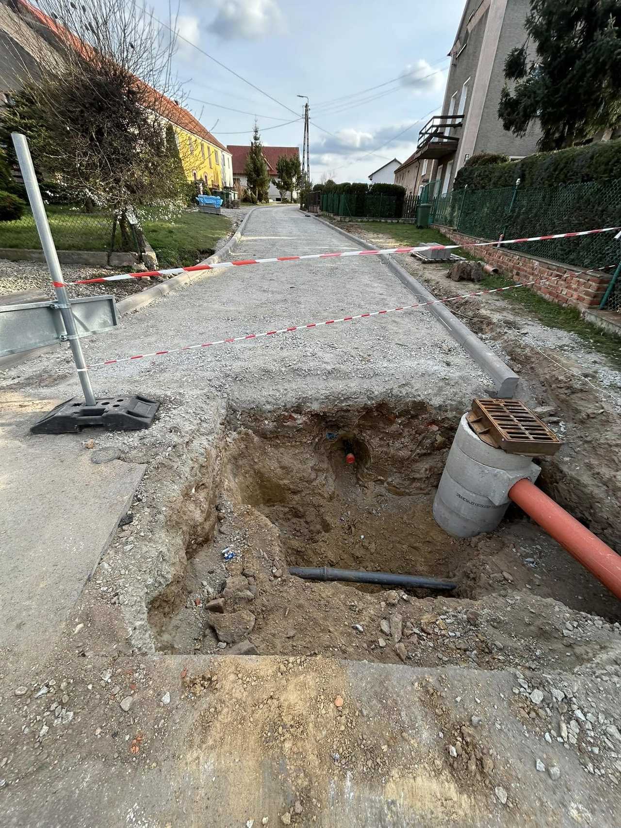 [FOTO] Trwa budowa drogi w Goli Świdnickiej