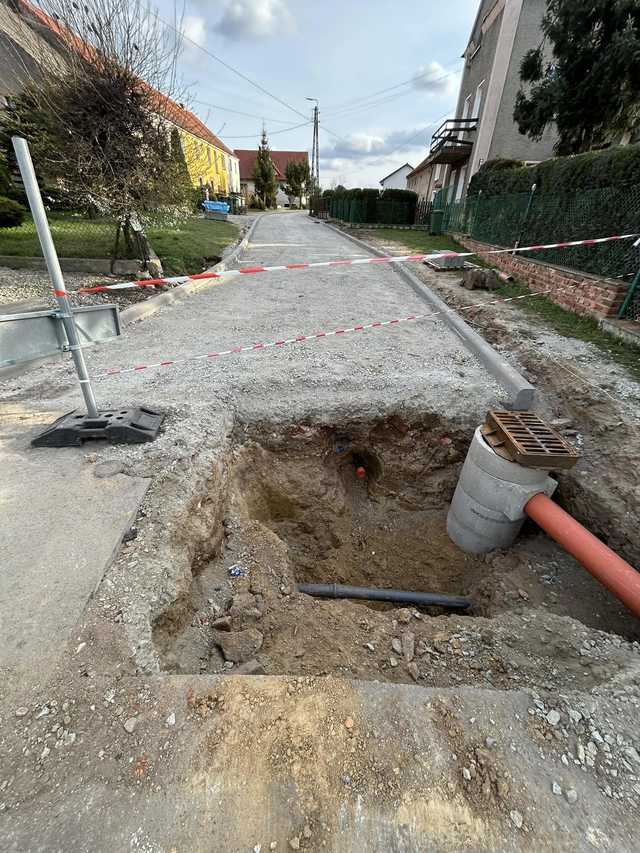 [FOTO] Trwa budowa drogi w Goli Świdnickiej