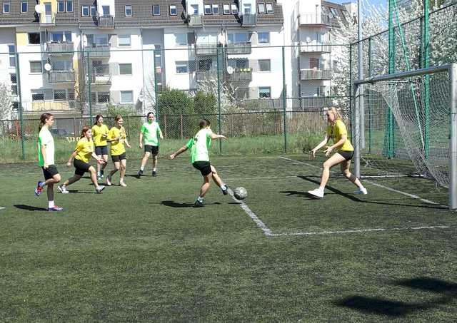 [FOTO] Dziewczęta rywalizowały w międzyszkolnym turnieju piłkarskim klas 7-8
