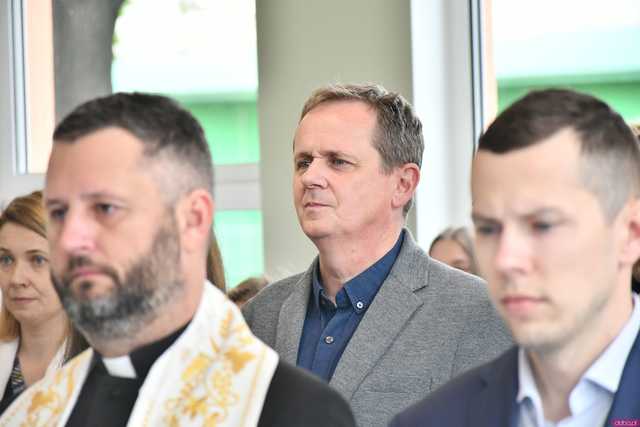[WIDEO/FOTO] Tak prezentuje się szkoła w Gniewkowie w nowej odsłonie. Uroczyste otwarcie po remoncie i rozbudowie