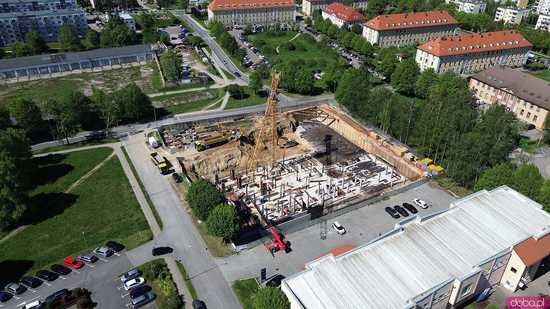 [FOTO z DRONA] Postępuje budowa nowego budynku Sądu Rejonowego. Ma być gotowy w 2027 roku