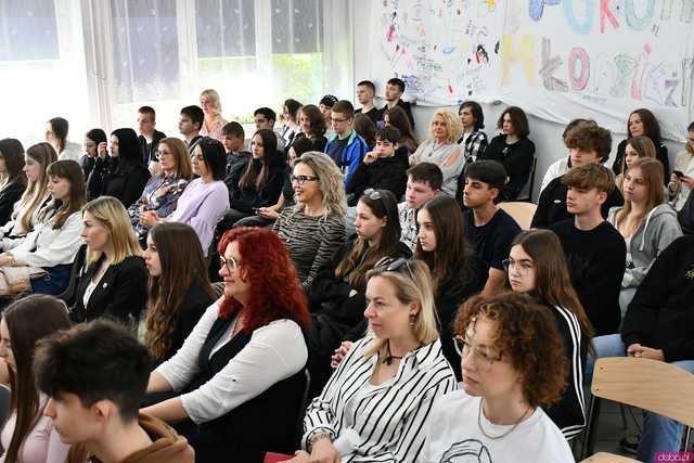 [FOTO] Problemy psychiczne młodych ludzi tematem przewodnim I Forum Młodzieży w świdnickim Mechaniku