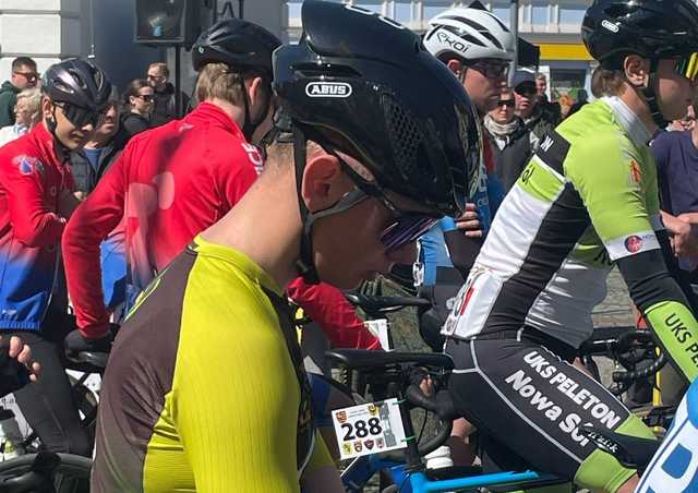 [FOTO] Medalowy weekend jaworzyńskich kolarzy