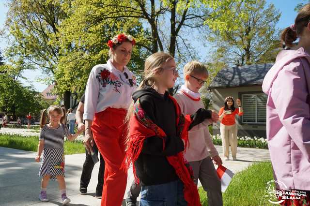 [FOTO] Uczniowie z Jaworzyny Śląskiej celebrowali Święto Konstytucji 3 Maja