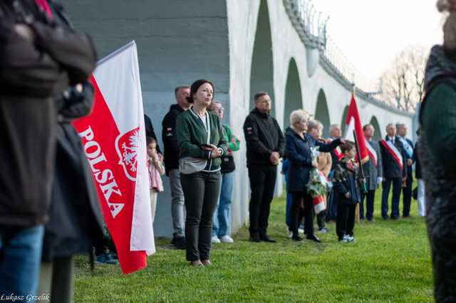 [FOTO] Odegrali scenę koronacji Bolesława Chrobrego. Obchody 1000-lecia Królestwa Polskiego w Strzegomiu