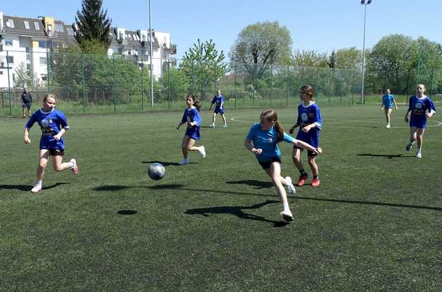 [FOTO] Dziewczęta z klas 5-6 rywalizowały w międzyszkolnym turnieju piłkarskim