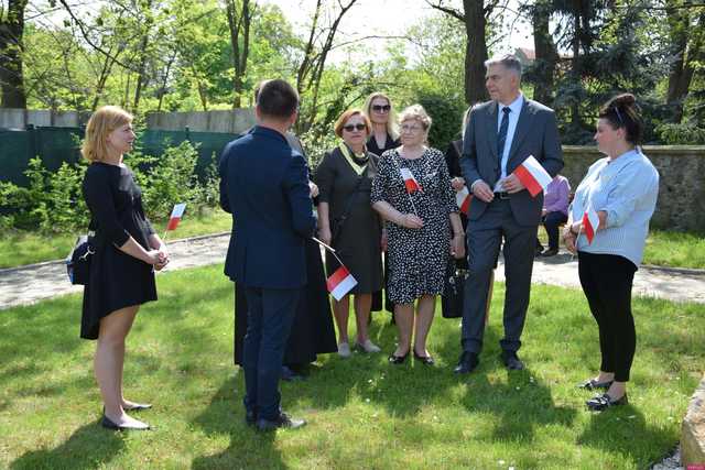 [FOTO] Pszenno biało-czerwone – uroczyste obchody Dnia Flagi RP 