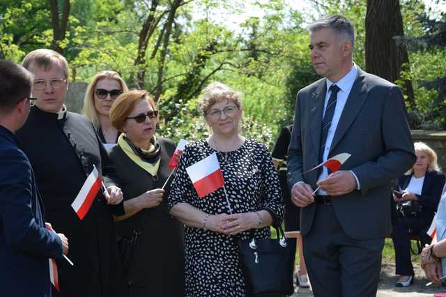 [FOTO] Pszenno biało-czerwone – uroczyste obchody Dnia Flagi RP 