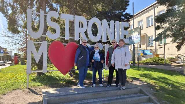 [FOTO] Seniorzy z Bystrzycy Górnej nad polskim Bałtykiem