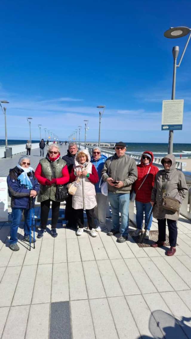 [FOTO] Seniorzy z Bystrzycy Górnej nad polskim Bałtykiem