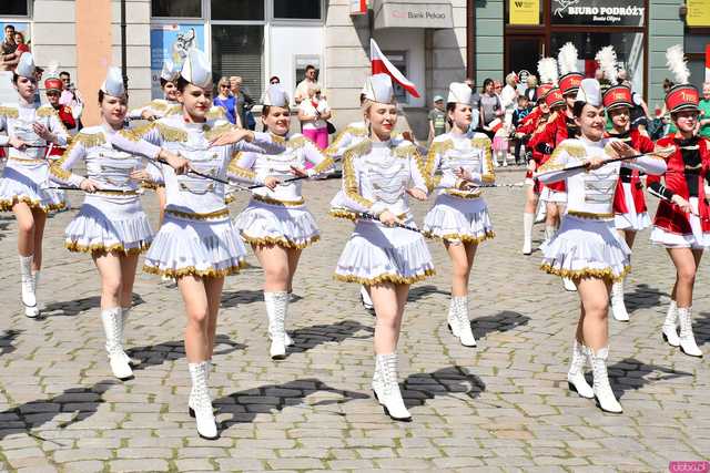 [WIDEO/FOTO] Świdnica w biało-czerwonych barwach. Obchody Święta Flagi RP