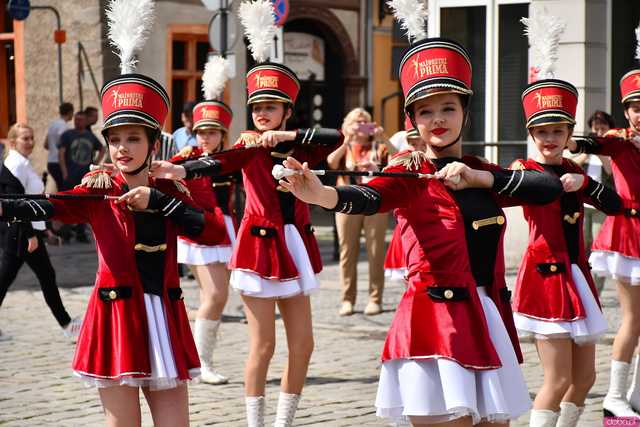 [WIDEO/FOTO] Świdnica w biało-czerwonych barwach. Obchody Święta Flagi RP