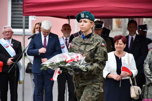 [WIDEO/FOTO] W Strzegomiu upamiętnili 234. rocznicę uchwalenia Konstytucji 3 Maja