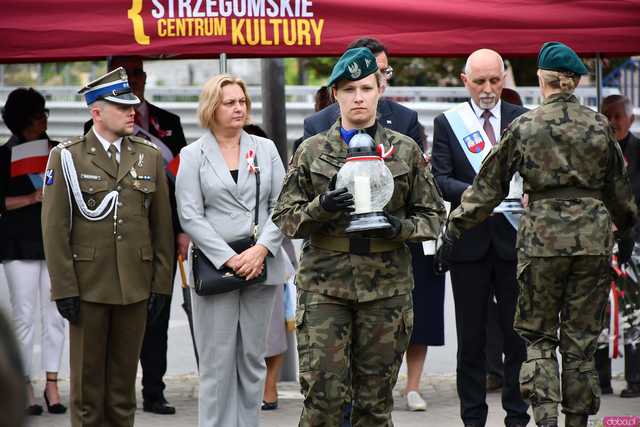 [WIDEO/FOTO] W Strzegomiu upamiętnili 234. rocznicę uchwalenia Konstytucji 3 Maja