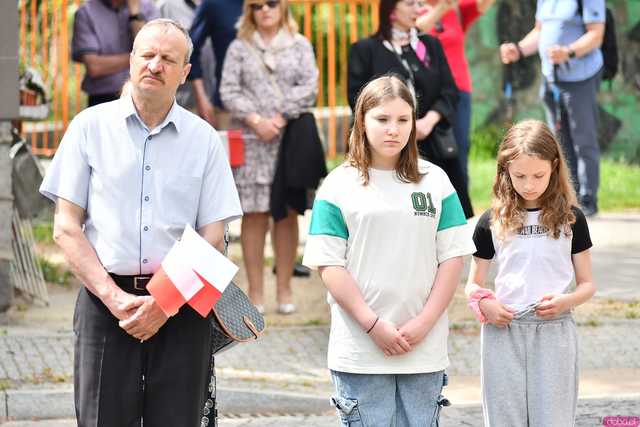 [WIDEO/FOTO] W Strzegomiu upamiętnili 234. rocznicę uchwalenia Konstytucji 3 Maja
