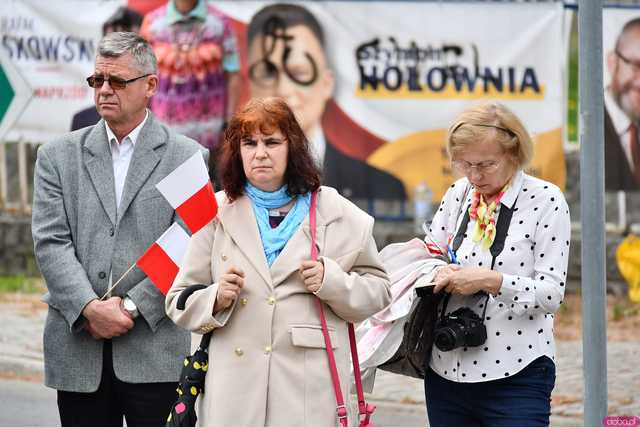 [WIDEO/FOTO] W Strzegomiu upamiętnili 234. rocznicę uchwalenia Konstytucji 3 Maja