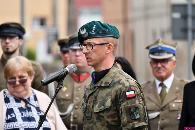 [WIDEO/FOTO] W Strzegomiu upamiętnili 234. rocznicę uchwalenia Konstytucji 3 Maja