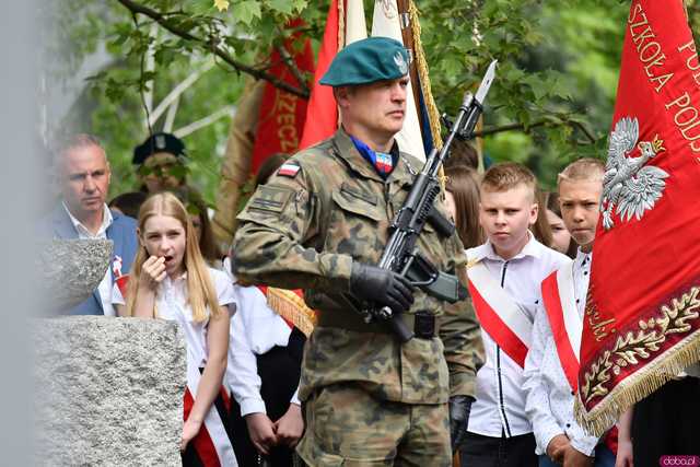 [WIDEO/FOTO] W Strzegomiu upamiętnili 234. rocznicę uchwalenia Konstytucji 3 Maja