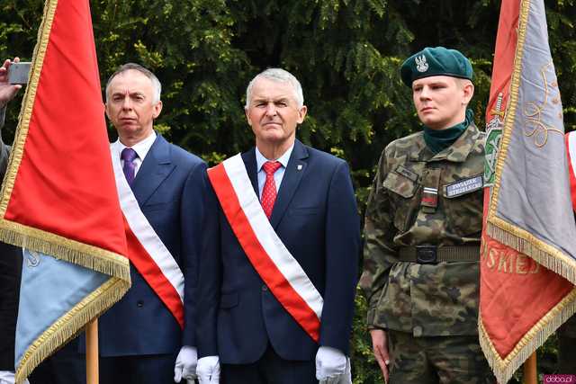 [WIDEO/FOTO] W Strzegomiu upamiętnili 234. rocznicę uchwalenia Konstytucji 3 Maja