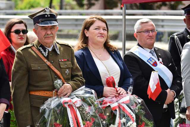 [WIDEO/FOTO] W Strzegomiu upamiętnili 234. rocznicę uchwalenia Konstytucji 3 Maja