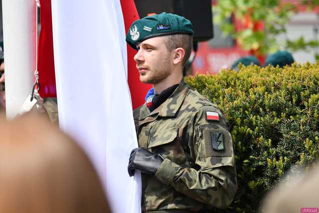[WIDEO/FOTO] W Strzegomiu upamiętnili 234. rocznicę uchwalenia Konstytucji 3 Maja