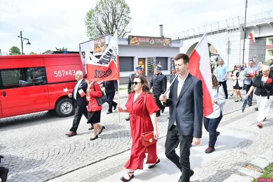 [WIDEO/FOTO] W Strzegomiu upamiętnili 234. rocznicę uchwalenia Konstytucji 3 Maja