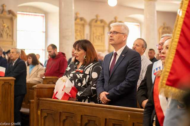[WIDEO/FOTO] W Strzegomiu upamiętnili 234. rocznicę uchwalenia Konstytucji 3 Maja