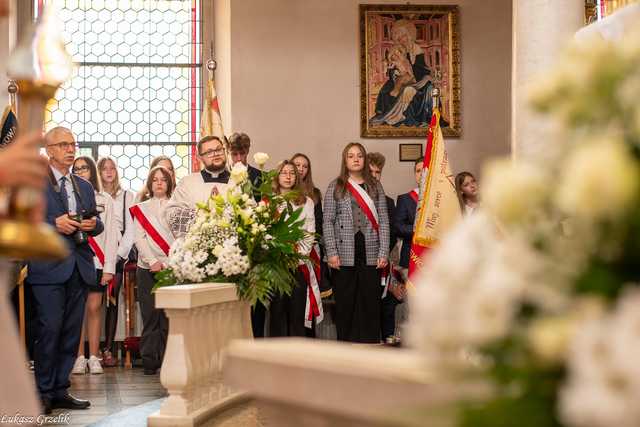 [WIDEO/FOTO] W Strzegomiu upamiętnili 234. rocznicę uchwalenia Konstytucji 3 Maja