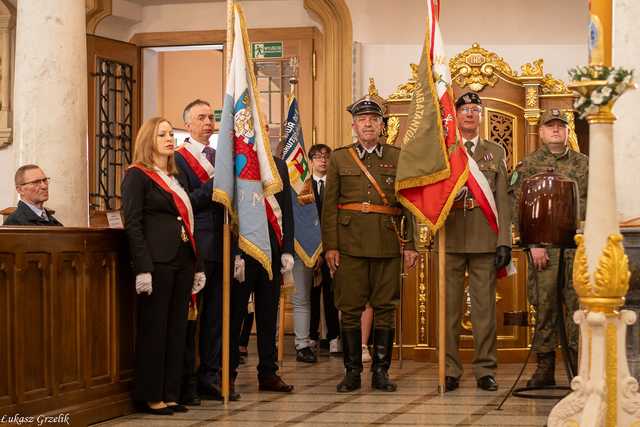 [WIDEO/FOTO] W Strzegomiu upamiętnili 234. rocznicę uchwalenia Konstytucji 3 Maja