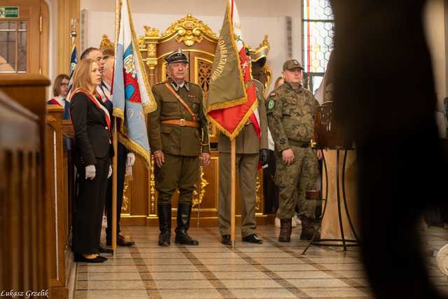 [WIDEO/FOTO] W Strzegomiu upamiętnili 234. rocznicę uchwalenia Konstytucji 3 Maja