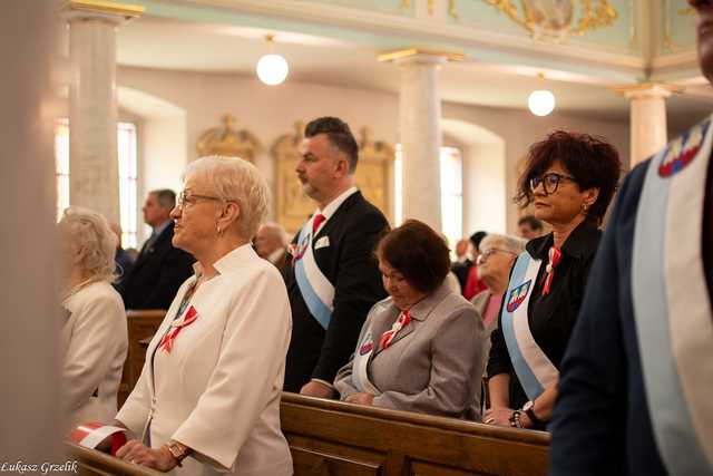 [WIDEO/FOTO] W Strzegomiu upamiętnili 234. rocznicę uchwalenia Konstytucji 3 Maja