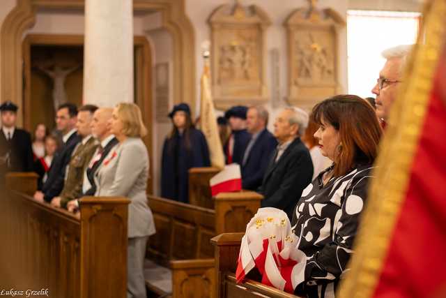 [WIDEO/FOTO] W Strzegomiu upamiętnili 234. rocznicę uchwalenia Konstytucji 3 Maja