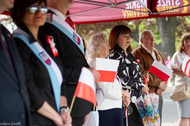[WIDEO/FOTO] W Strzegomiu upamiętnili 234. rocznicę uchwalenia Konstytucji 3 Maja