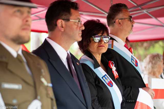 [WIDEO/FOTO] W Strzegomiu upamiętnili 234. rocznicę uchwalenia Konstytucji 3 Maja