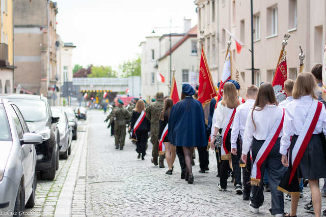 [WIDEO/FOTO] W Strzegomiu upamiętnili 234. rocznicę uchwalenia Konstytucji 3 Maja