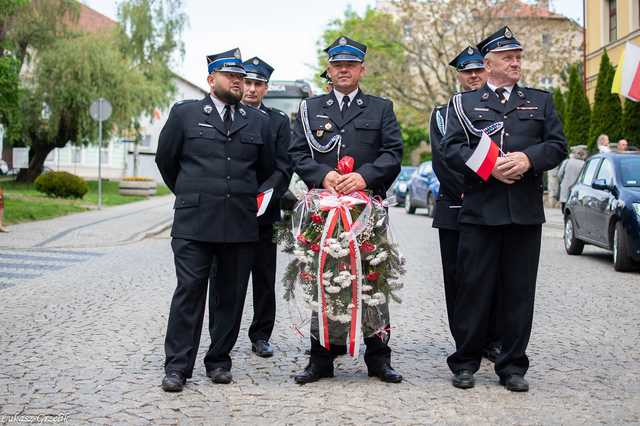 [WIDEO/FOTO] W Strzegomiu upamiętnili 234. rocznicę uchwalenia Konstytucji 3 Maja