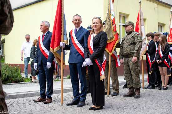 [WIDEO/FOTO] W Strzegomiu upamiętnili 234. rocznicę uchwalenia Konstytucji 3 Maja
